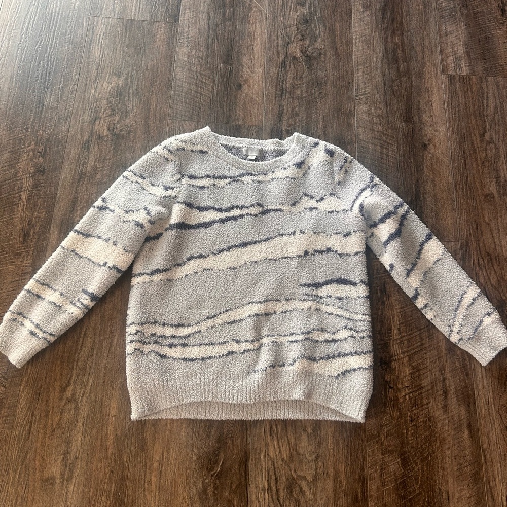 Sooooo soft barefoot sweater